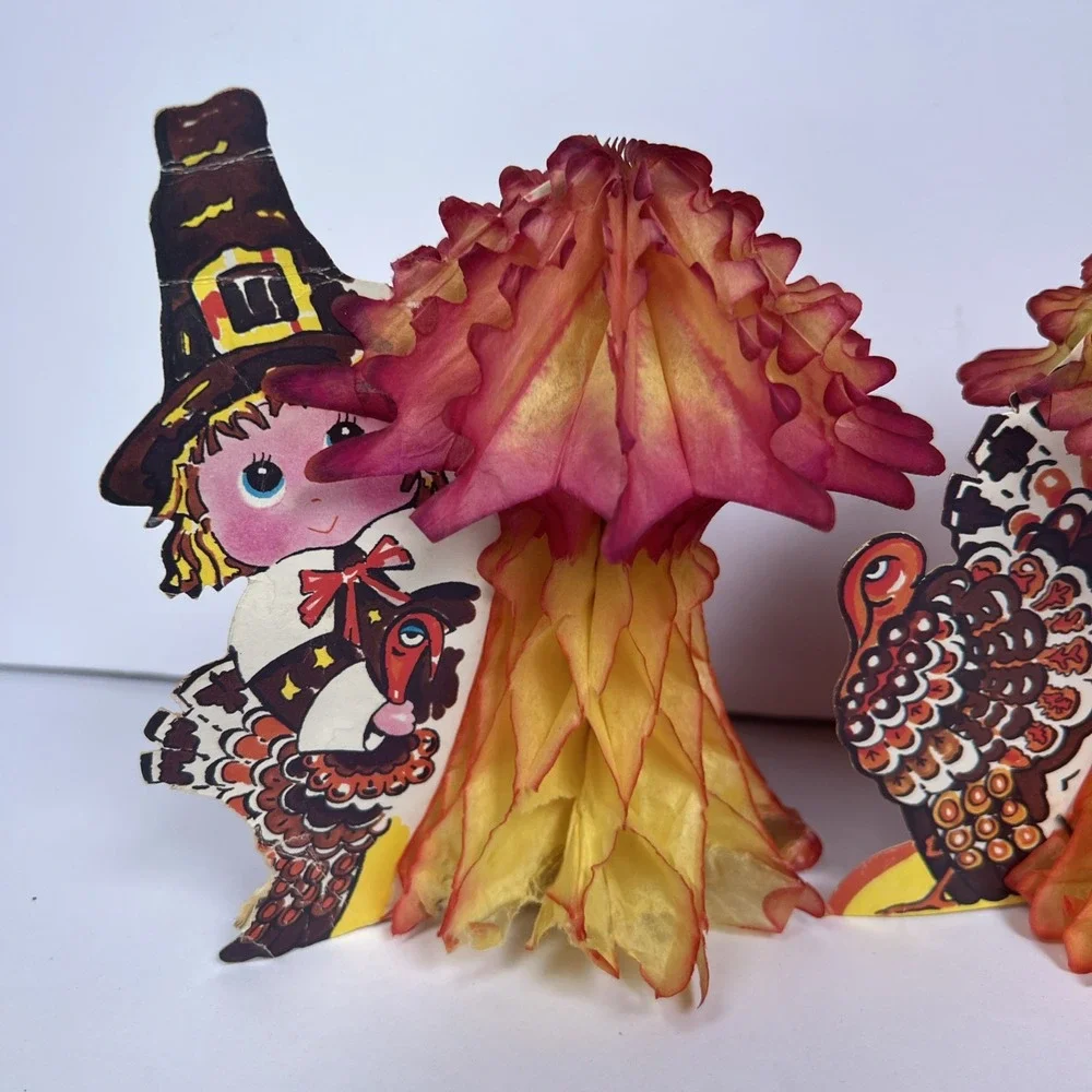 VTG Thanksgiving Honeycomb Turkey Pilgrim Centerpiece Set 3 Denmark Paper Decor